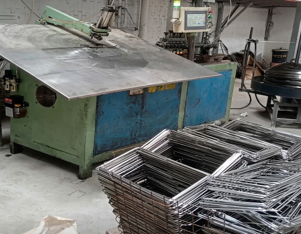 Formed metal components prepared for custom retail fixture construction